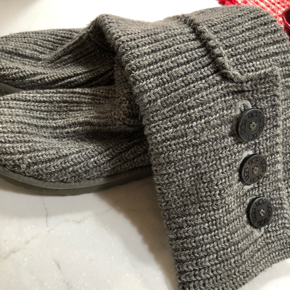 “Sweater” Gray Heather UGG with Buttons
